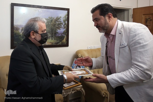 دیدار جمعی از نمایندگان جامعه قرآنی با خانواده شهید مرتضی نخست‌کار