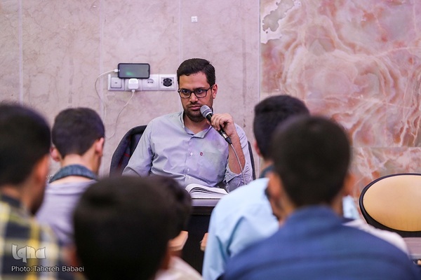 تجلیل از رتبه‌ برتر مسابقات قرآن عربستان