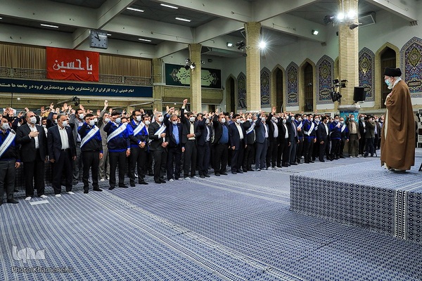دیدار جمعی از کارگران با رهبر انقلاب