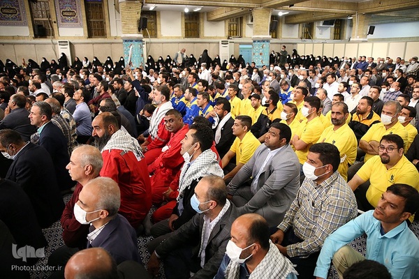 دیدار جمعی از کارگران با رهبر انقلاب