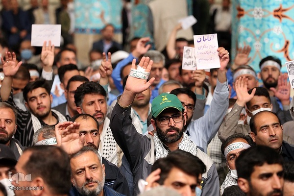 دیدار جمعی از کارگران با رهبر انقلاب