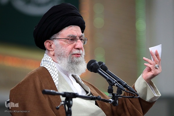 حضرت آیت‌الله خامنه‌ای، رهبر معظم انقلاب