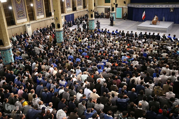 دیدار جمعی از کارگران با رهبر انقلاب