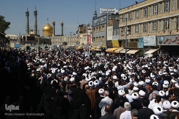 مراسم تشییع پیکر شهید آیت‌الله سلیمانی در شهر مقدس قم