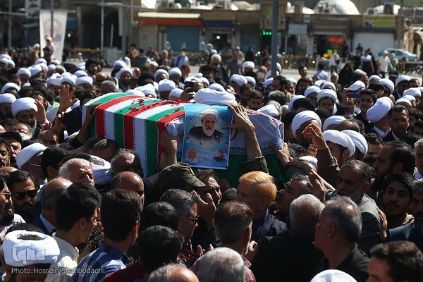 مراسم تشییع پیکر شهید آیت‌الله سلیمانی در شهر مقدس قم