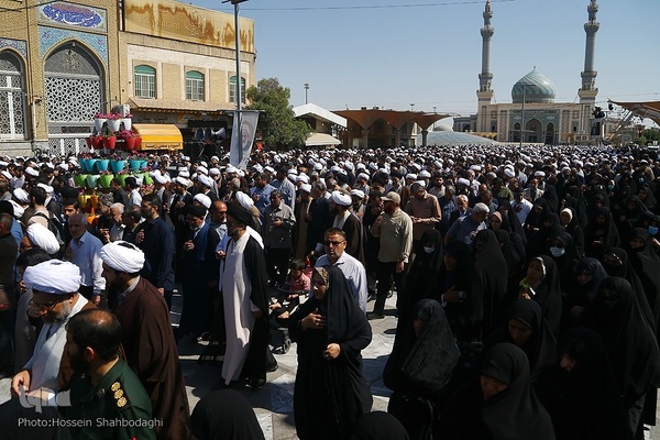 مراسم تشییع پیکر شهید آیت‌الله سلیمانی در شهر مقدس قم