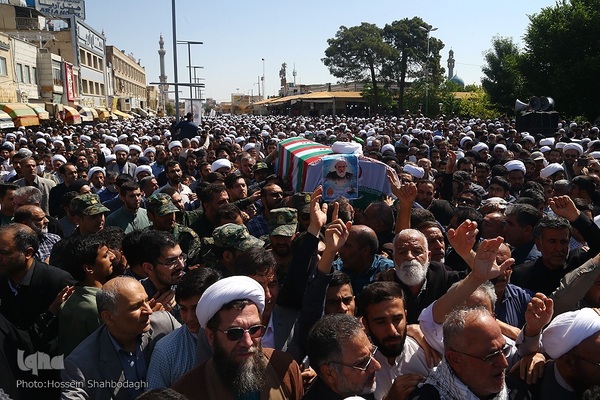 مراسم تشییع پیکر شهید آیت‌الله سلیمانی در شهر مقدس قم