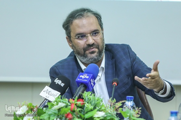 علیرضا معاف، معاون قرآن و عترت وزارت ارشاد در نشست نقد و بررسی سی‌امین نمایشگاه بین‌المللی قرآن کریم