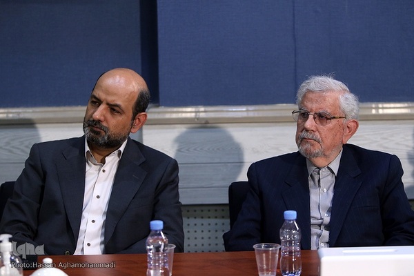 نشست بررسی «تحول جایگاه زنان در گام دوم انقلاب»