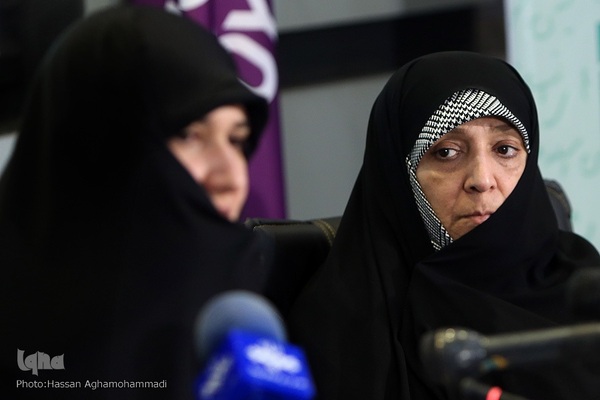 نشست بررسی «تحول جایگاه زنان در گام دوم انقلاب»