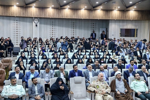 تجلیل از معلمان نمونه استانی و کشوری