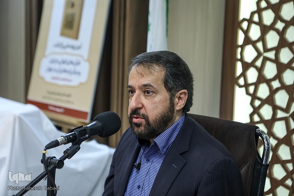 آیین رونمایی از کتاب قرآنهای کوفی در ایران