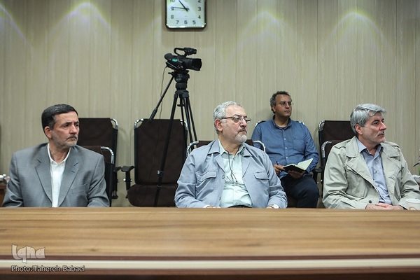 آیین رونمایی از کتاب قرآنهای کوفی در ایران