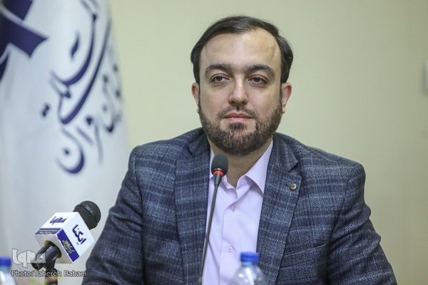 مراسم رونمایی از کتاب نسیم قدسی در تفسیر قرآن