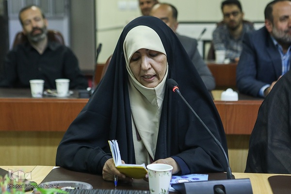 مراسم رونمایی از کتاب نسیم قدسی در تفسیر قرآن