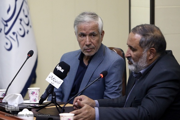 محفل شعر یادبود «استادان سفر کرده»