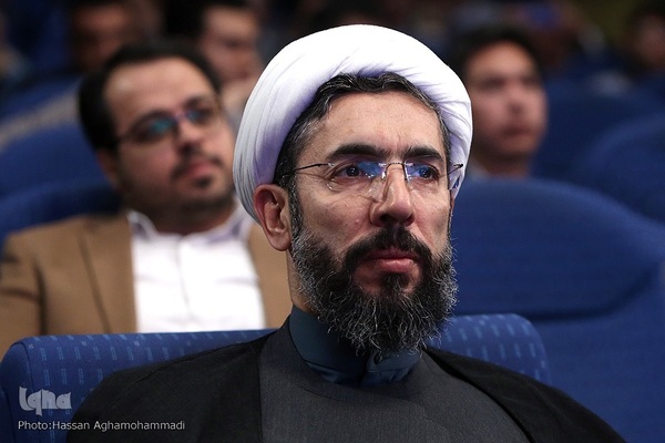 حجت‌الاسلام والمسلمین مصطفی رستمی، رئیس نهاد نمایندگی مقام معظم رهبری در دانشگاه‌ها