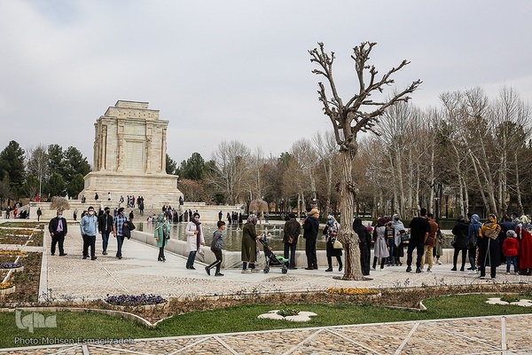 مزار حکیم ابوالقاسم فردوسی، حماسه‌سرای شاهنامه