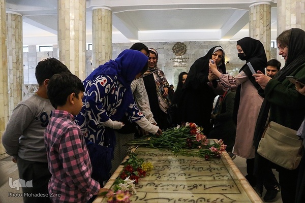 مزار حکیم ابوالقاسم فردوسی، حماسه‌سرای شاهنامه