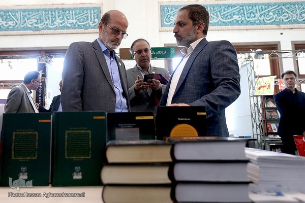 بازدید حسن مسلمی نائینی، رییس جهاددانشگاهی از سی‌و‌چهارمین دوره نمایشگاه بین المللی کتاب تهران