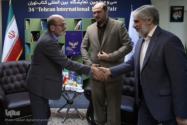 بازدید حسن مسلمی نائینی، رییس جهاددانشگاهی از سی‌و‌چهارمین دوره نمایشگاه بین المللی کتاب تهران