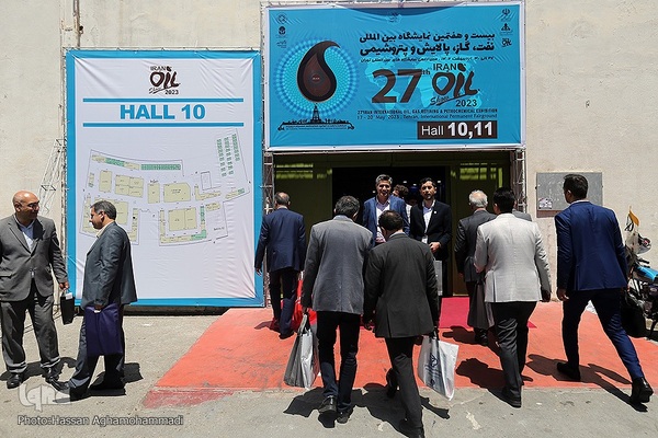 بازدید حسن مسلمی نائینی، رییس جهاددانشگاهی از نمایشگاه بین‌المللی نفت،گاز و پتروشیمی