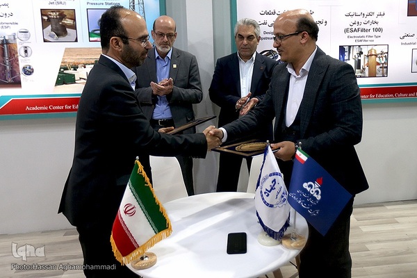 بازدید حسن مسلمی نائینی، رییس جهاددانشگاهی از نمایشگاه بین‌المللی نفت،گاز و پتروشیمی