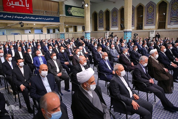 دیدار سفیران و مسئولان وزارت امور خارجه با رهبر انقلاب