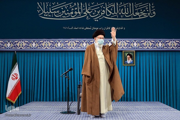 حضرت آیت‌الله خامنه‌ای، رهبر معظم انقلاب اسلامی 