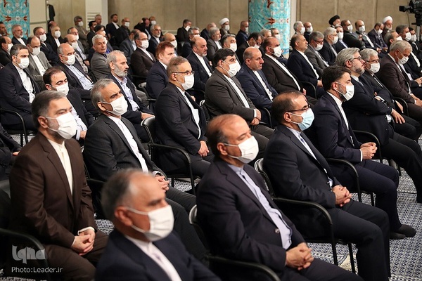 دیدار سفیران و مسئولان وزارت امور خارجه با رهبر انقلاب