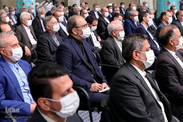 دیدار سفیران و مسئولان وزارت امور خارجه با رهبر انقلاب