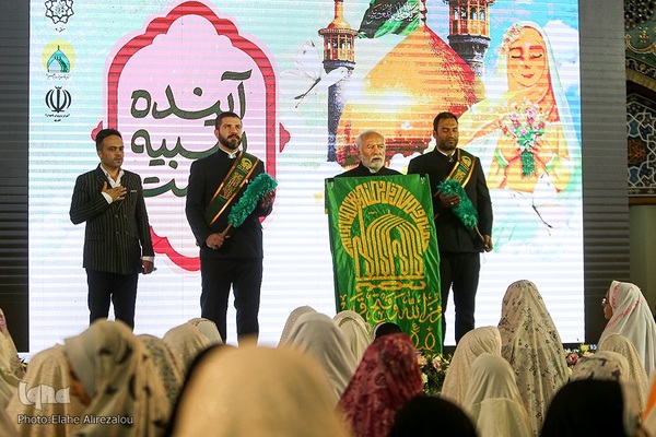 همایش بزرگ دختران کرامت