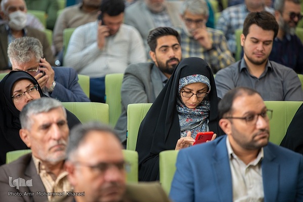 رونمایی کتاب«معمار حرم»