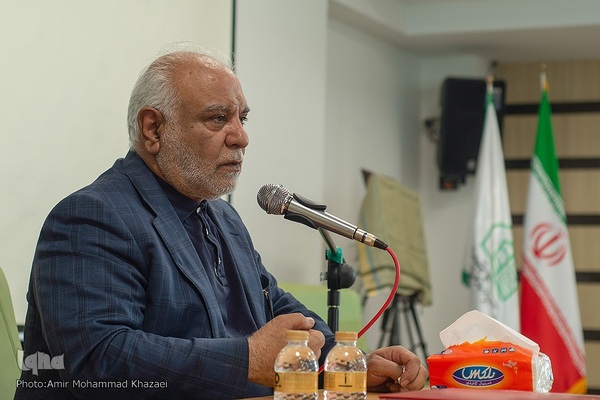 رونمایی کتاب«معمار حرم»