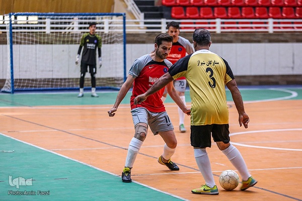 مسابقه فوتسال خیریه ستارگان هنر ایران و ستارگان شیراز‎‎