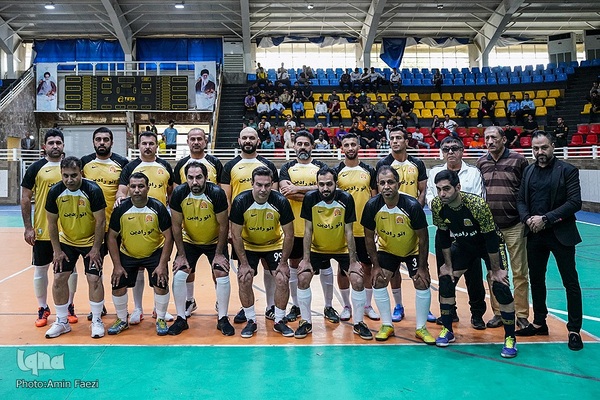 مسابقه فوتسال خیریه ستارگان هنر ایران و ستارگان شیراز‎‎