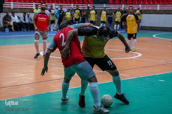 مسابقه فوتسال خیریه ستارگان هنر ایران و ستارگان شیراز‎‎