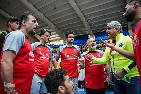 مسابقه فوتسال خیریه ستارگان هنر ایران و ستارگان شیراز‎‎