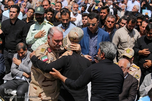 تشییع پیکر شهدای مرزبان در مشهد