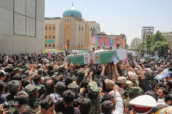 تشییع پیکر شهدای مرزبان در مشهد