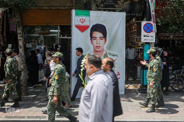 تشییع پیکر شهدای مرزبان در مشهد