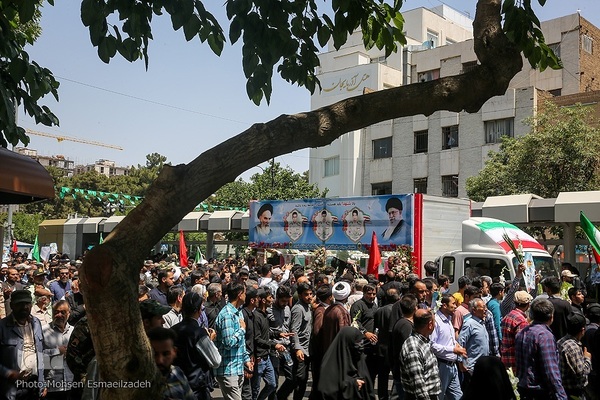 تشییع پیکر شهدای مرزبان در مشهد