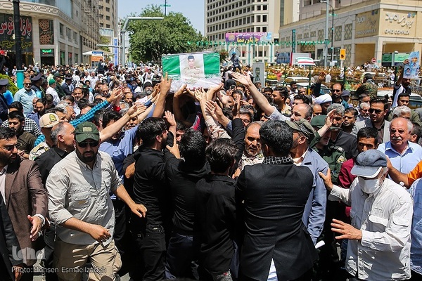 تشییع پیکر شهدای مرزبان در مشهد