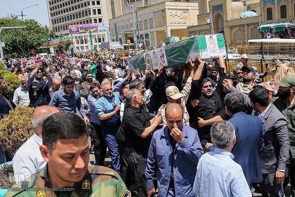 تشییع پیکر شهدای مرزبان در مشهد