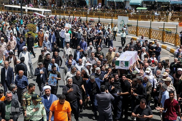 تشییع پیکر شهدای مرزبان در مشهد