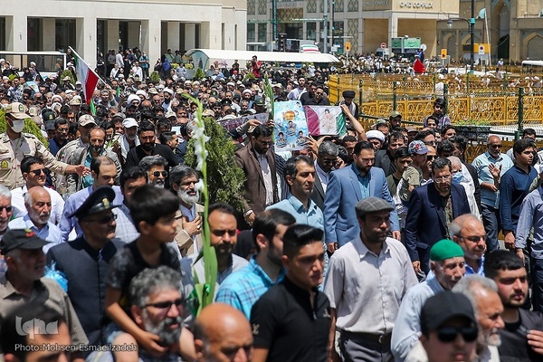 تشییع پیکر شهدای مرزبان در مشهد