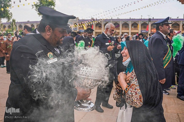 گلباران حرم مطهر حضرت شاهچراغ (ع)‎‎