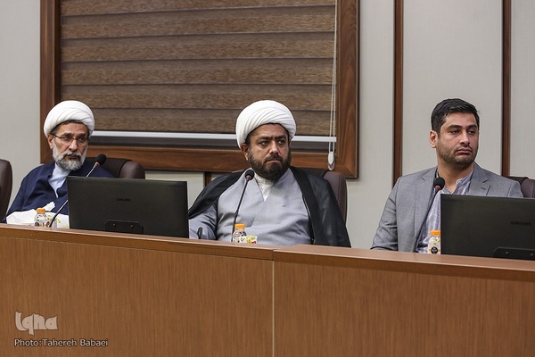 تجلیل از اعضای شورا و مدیران ارشد نمایشگاه قرآن