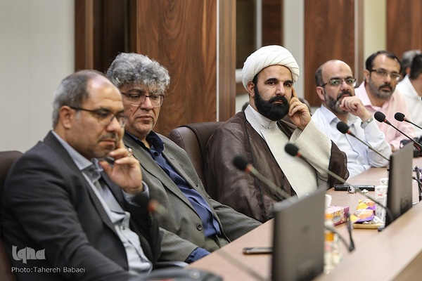 تجلیل از اعضای شورا و مدیران ارشد نمایشگاه قرآن