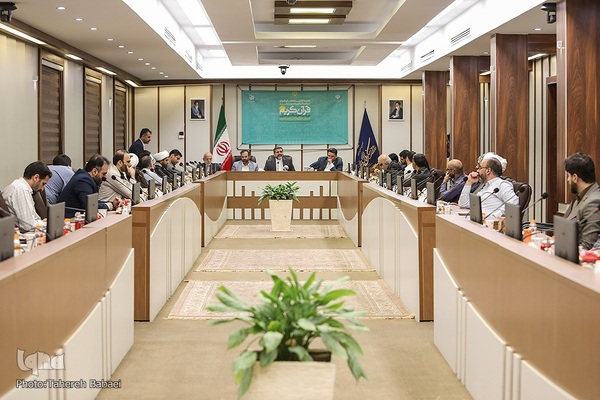 تجلیل از اعضای شورا و مدیران ارشد نمایشگاه قرآن